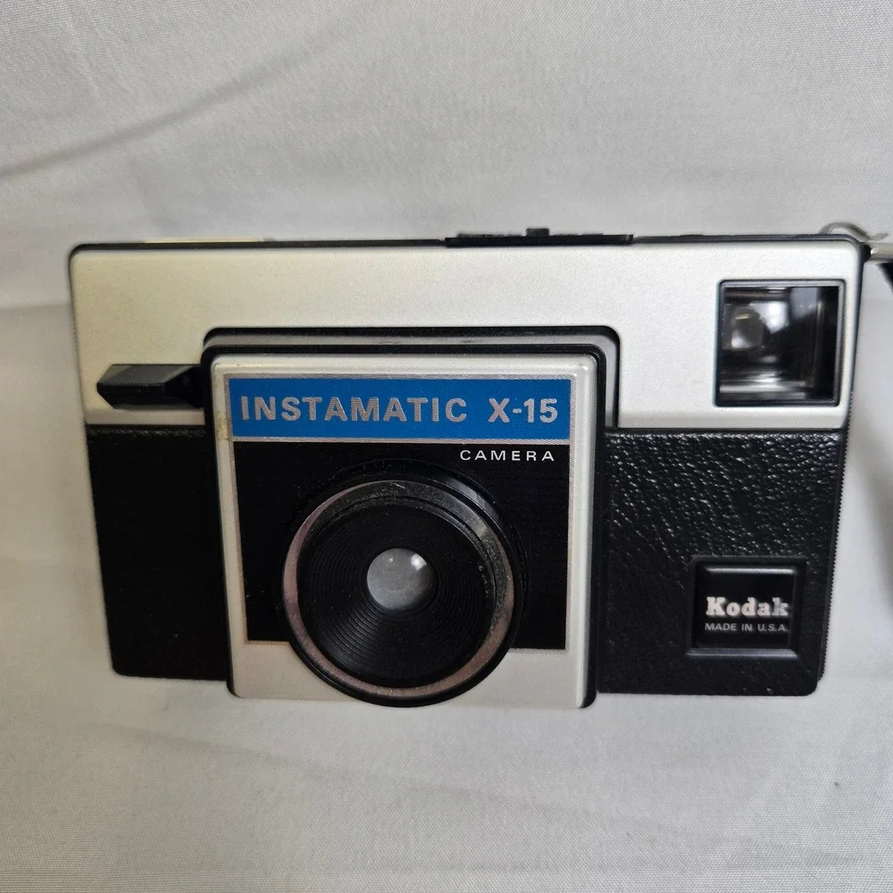 Kodak Instamatic X-15 Color Outfit Camera, Vtg 70s/80s,‎ Untested